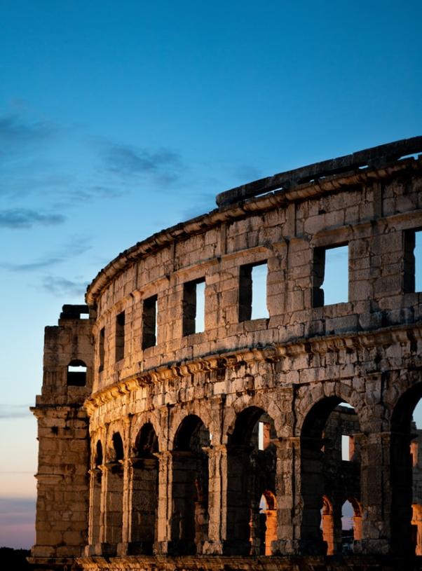 Coliseo en roma italia.